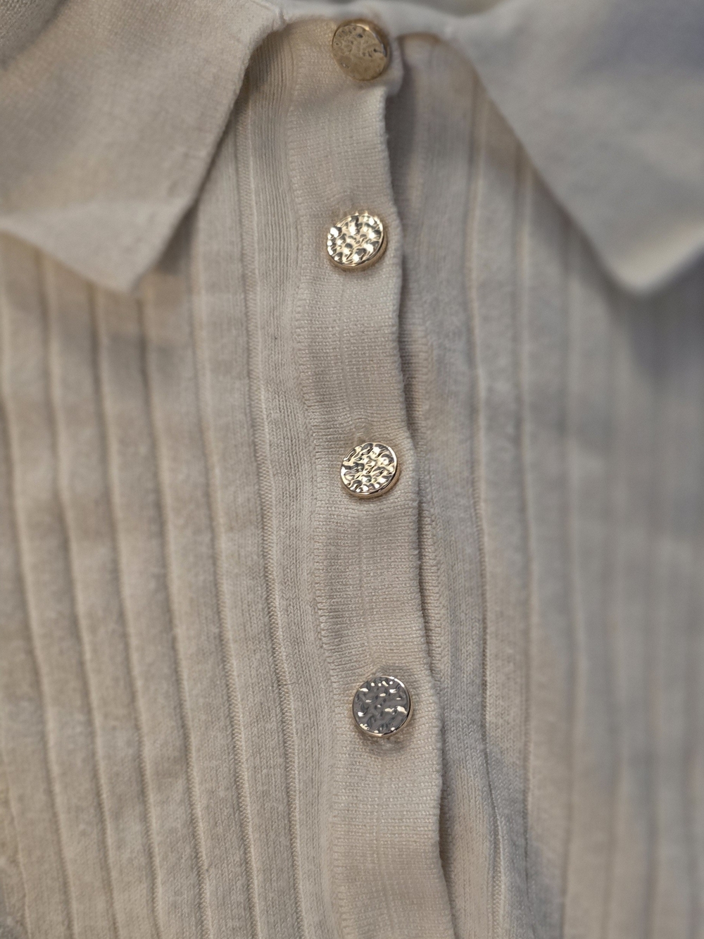 Simons Ribbed Button-Down Polo Top - Picture 2 of 3